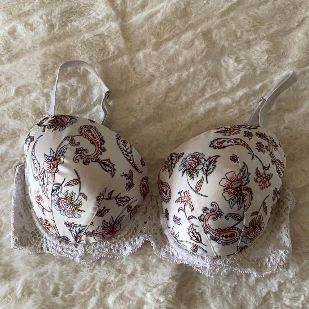 Victoria’s Secret Demi Bra
